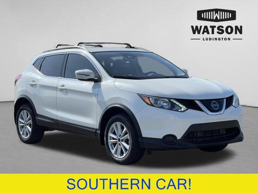 White 2019 Nissan Rogue Sport SV