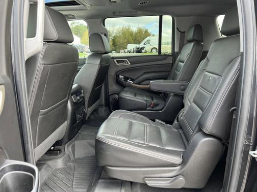 Carbon Black Metallic 2020 GMC Yukon XL Denali