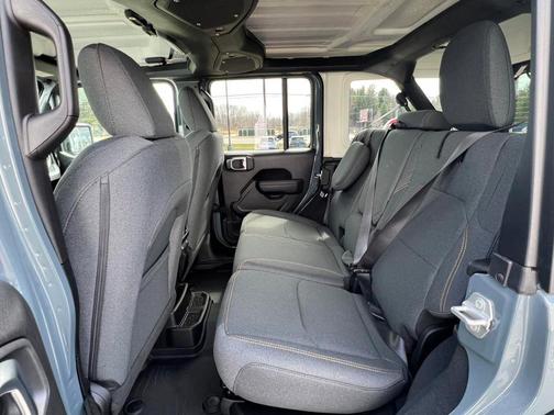 2025 Jeep Wrangler 4xe Sport