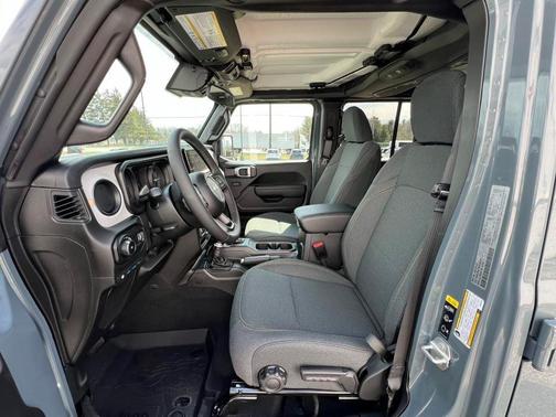 2025 Jeep Wrangler 4xe Sport