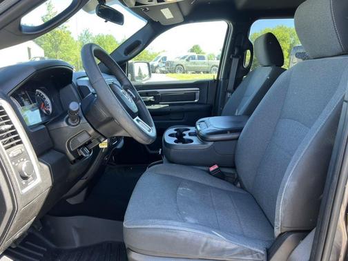 Granite Crystal Clearcoat Metallic 2021 RAM 1500 Classic SLT