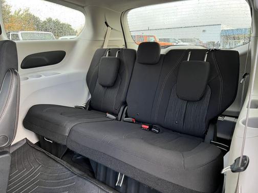 2019 Chrysler Pacifica LX