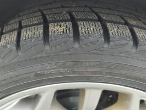 White Platinum Tri-Coat Metallic 2017 Ford Taurus Limited