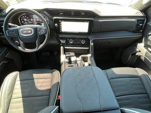 2025 GMC Sierra 1500 AT4X