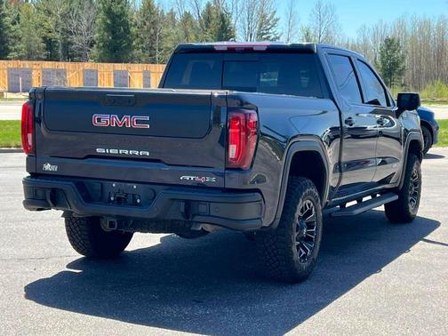 2025 GMC Sierra 1500 AT4X