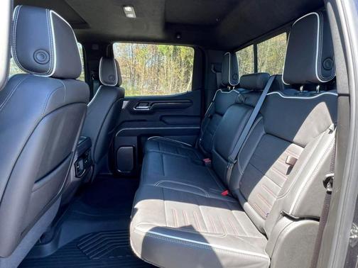 2025 GMC Sierra 1500 AT4X