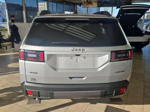 2026 Jeep Cherokee LAREDO/LIMITED