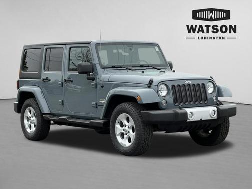Anvil Clearcoat 2014 Jeep Wrangler Unlimited Sahara