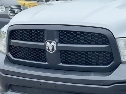 Bright White Clearcoat 2021 RAM 1500 Classic Tradesman
