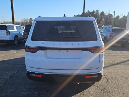 2024 Jeep Wagoneer Series II