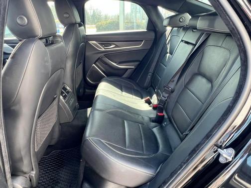 2021 Jaguar XF P300 R-Dynamic SE