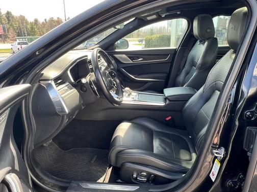 2021 Jaguar XF P300 R-Dynamic SE