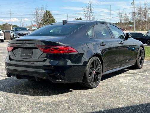 2021 Jaguar XF P300 R-Dynamic SE