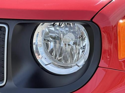 Red 2022 Jeep Renegade Latitude