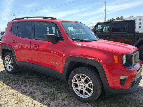 Red 2022 Jeep Renegade Latitude
