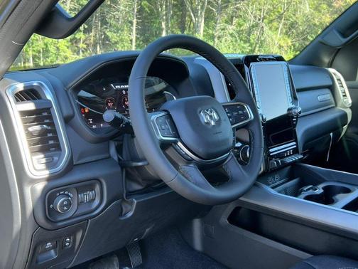 TANK 2027 RAM 1500 Big Horn