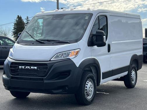 2026 RAM ProMaster 1500 Low Roof