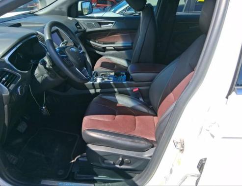 White 2020 Ford Edge Titanium