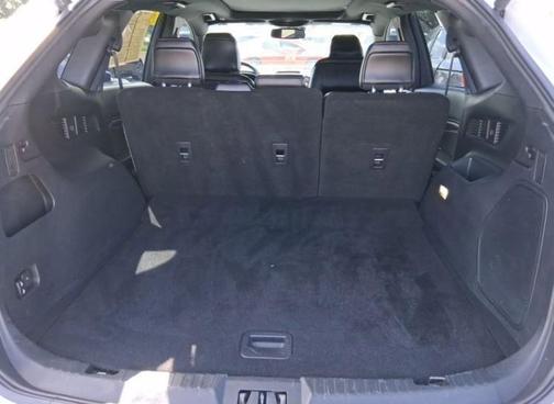 White 2020 Ford Edge Titanium