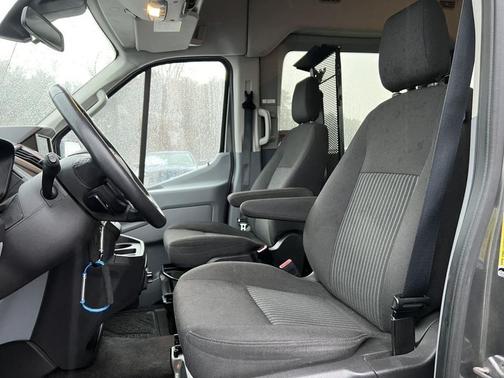 2016 Ford Transit-150 XLT