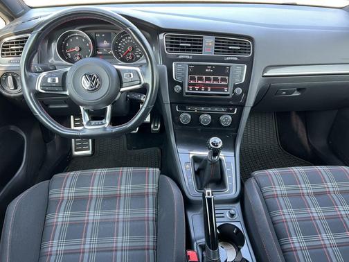 2016 Volkswagen Golf GTI 2.0T S 2-Door