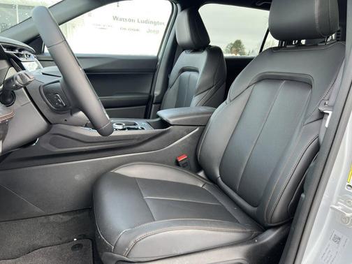 2026 Jeep Cherokee LAREDO/LIMITED