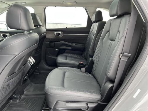 2023 Kia Sorento X-Line SX Prestige