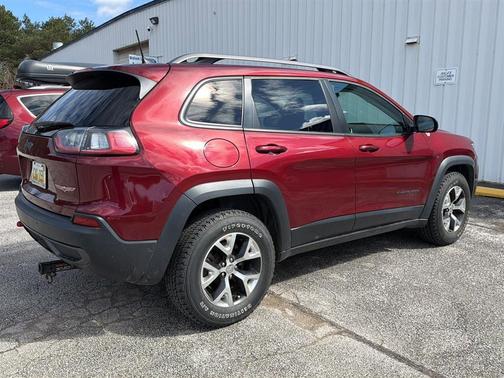 Velvet Red Pearlcoat 2019 Jeep Cherokee Trailhawk Elite