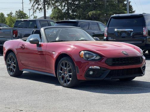 Hypnotique Red 2019 FIAT 124 Spider Abarth