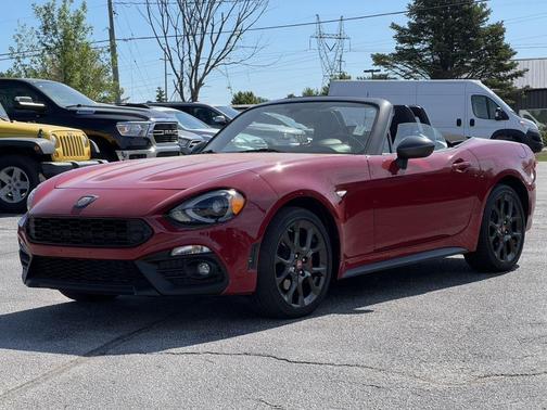 Hypnotique Red 2019 FIAT 124 Spider Abarth