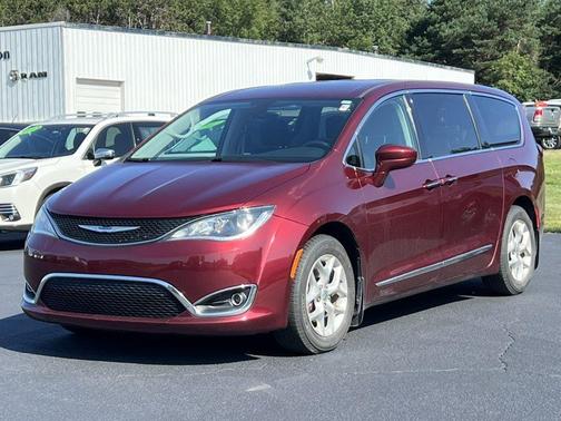 Velvet Red Pearlcoat 2019 Chrysler Pacifica Touring Plus