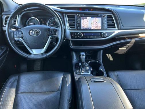 Shoreline Blue Pearl 2019 Toyota Highlander Limited