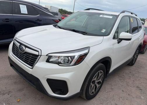 Crystal White Pearl 2020 Subaru Forester Premium
