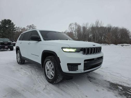 2022 Jeep Grand Cherokee L Laredo