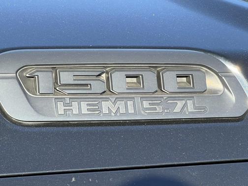Diamond Black 2019 RAM 1500 Big Horn