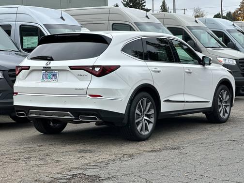 2025 Acura MDX 