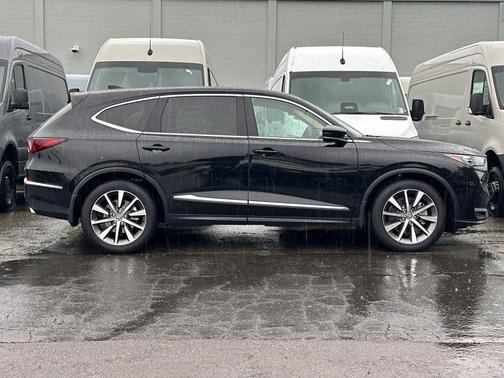 2025 Acura MDX 