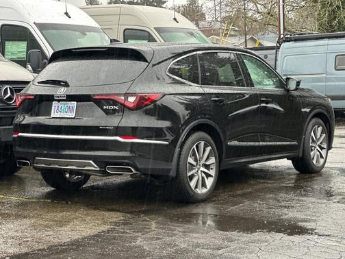 2025 Acura MDX 