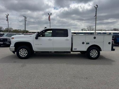 Summit White 2025 Chevrolet Silverado 3500 LT