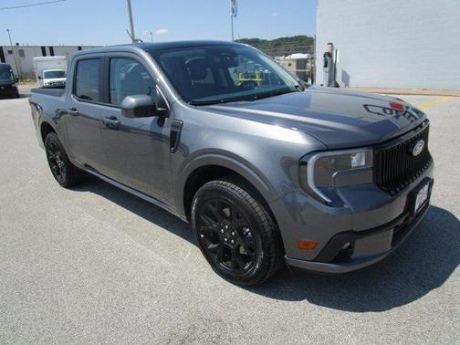 2025 Ford Maverick Lobo Standard