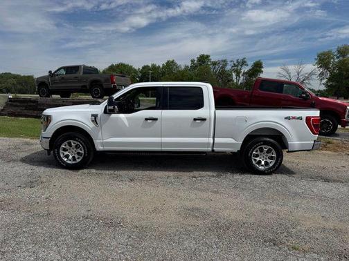 Oxford White 2023 Ford F-150 XLT