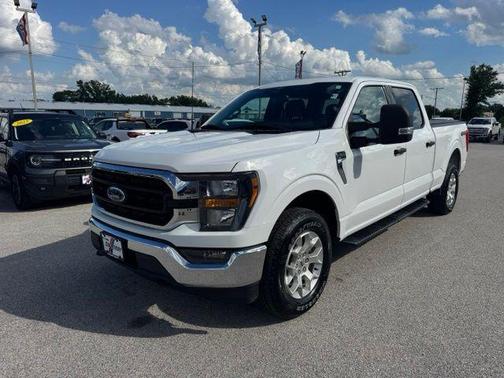 Oxford White 2023 Ford F-150 XLT