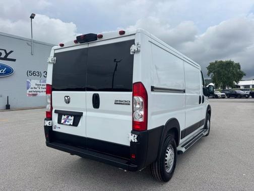 Bright White Clearcoat 2025 RAM ProMaster 2500 CARGO 136" WB - LOW ROOF