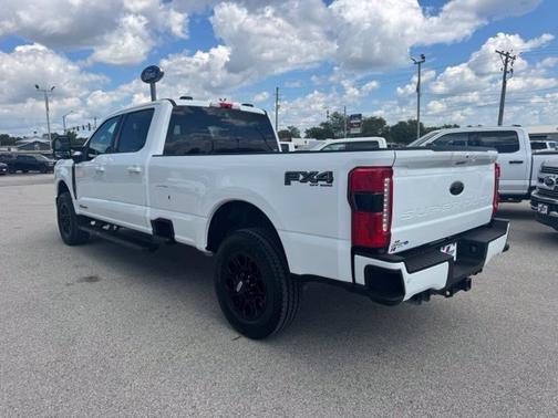 Oxford White 2025 Ford F-250 XLT