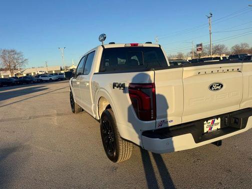 2025 Ford F-150 Platinum