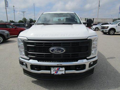 Oxford White 2025 Ford F-250 XL