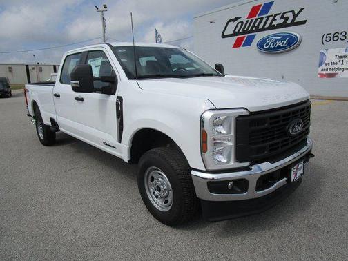 Oxford White 2025 Ford F-250 XL
