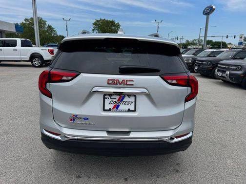 Quicksilver Metallic 2020 GMC Terrain SLT