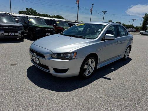 Apex Silver Metallic 2013 Mitsubishi Lancer SE