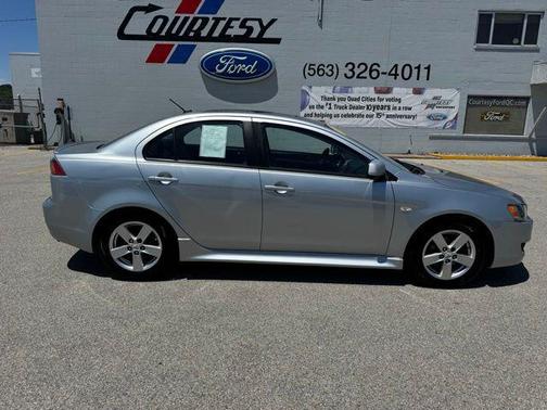 Apex Silver Metallic 2013 Mitsubishi Lancer SE
